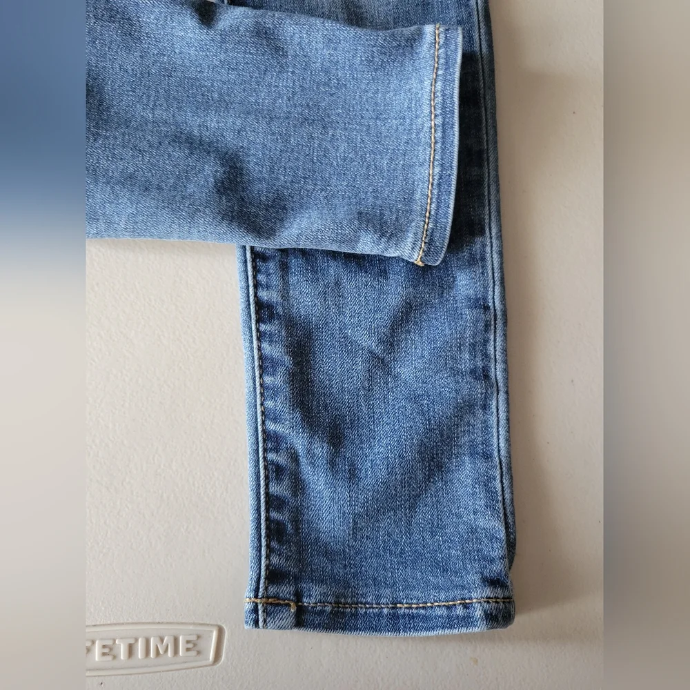 Old Navy Little Girls Rockstar Jeggings. Size 7